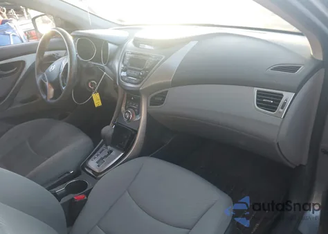 2013 Hyundai Elantra Gls z USA, uszkodzony, nr VIN KMHDH4AE8DU928077
